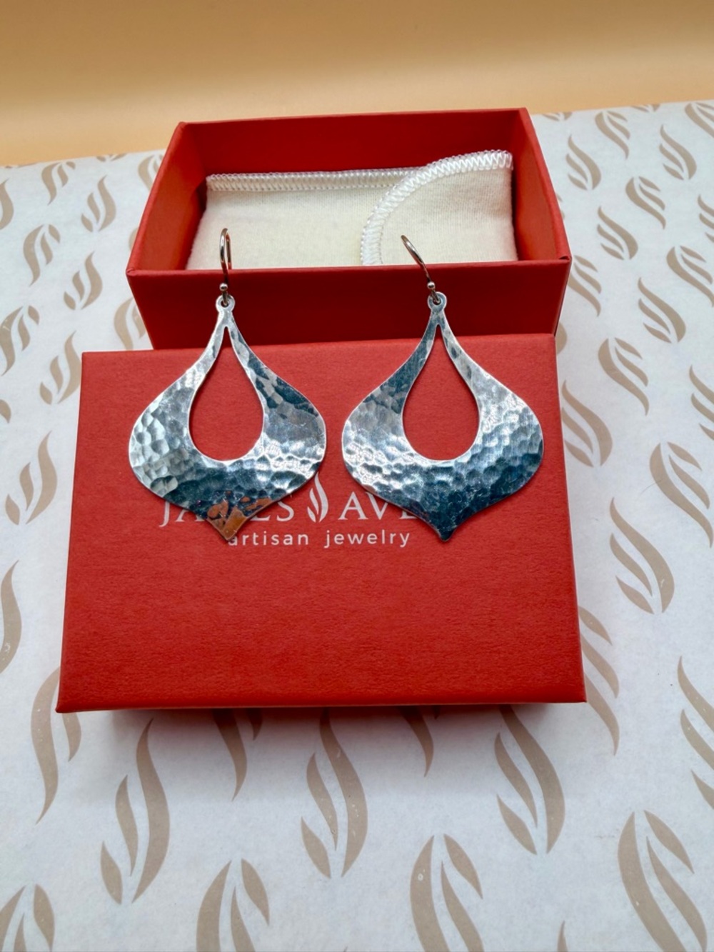 James Avery Hammered Open Teardrop Dangle Earrings RETIRED & HTF